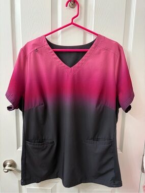 Women's Ombre V-Neck Scrub Top - Pink to Black